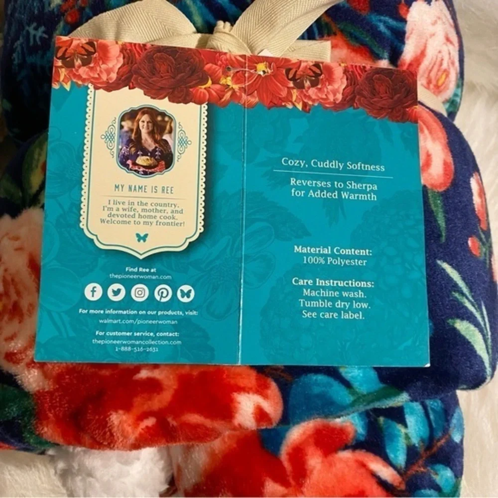 The Pioneer Woman Velvet Plush Throw‎ Blanket Cozy Warm Floral New
